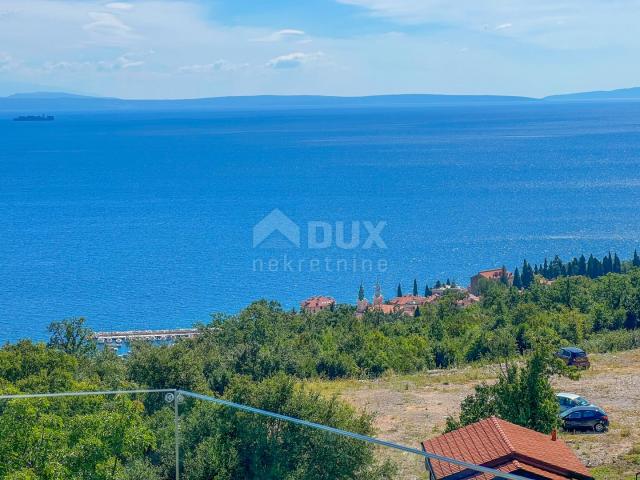 OPATIJA, POBRI - Penthouse oberhalb des Zentrums von Opatija mit Garage, Panoramablick auf das Meer