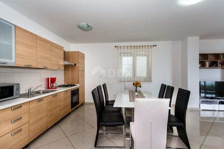 OTOK KRK, VRBNIK - Apartman 99 m2 sa pogledom na more