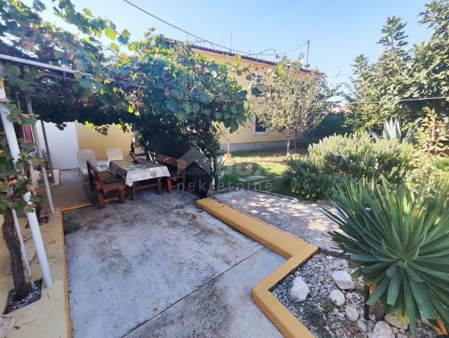 ISTRIA, PULA Nice house with a garden in a great location