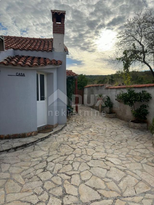 PAŠMAN ISLAND, KRAJ - PAŠMAN ISLAND, KRAJ - Renovated single-family house with 4 apartments and sea 