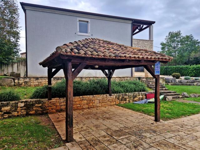 ISTRIA, SVETI LOVREČ - Rural house with swimming pool