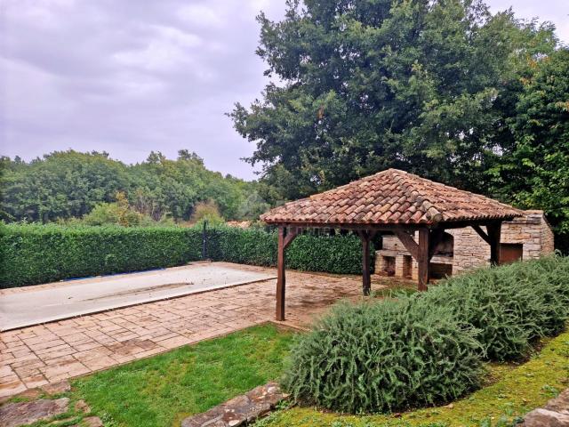 ISTRIA, SVETI LOVREČ - Rural house with swimming pool