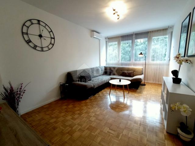 ZADAR, VOŠTARNICA - Modern furnished apartment in a great location