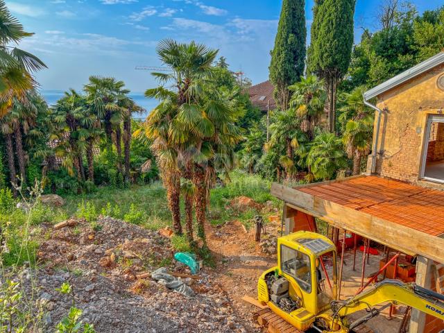 OPATIJA, CENTER - rustic stone house with garden above the center of Opatija, sea view