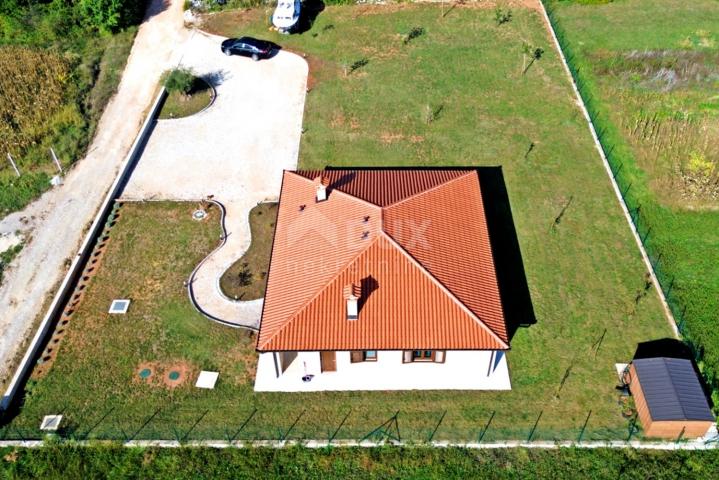 ISTRIEN, LABIN - Haus mit großem Garten in einem Vorort