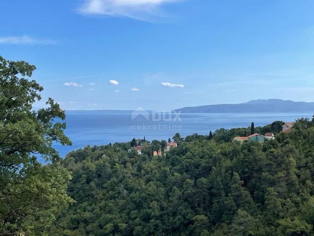 OPATIJA, IČIĆI – Baugrundstück für Villa mit Pool in der Nähe von Opatija mit Baugenehmigung, Meerbl