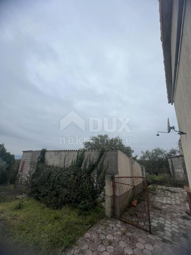 ISTRIEN, LABIN - Haus am Dorfrand mit Blick auf die Natur