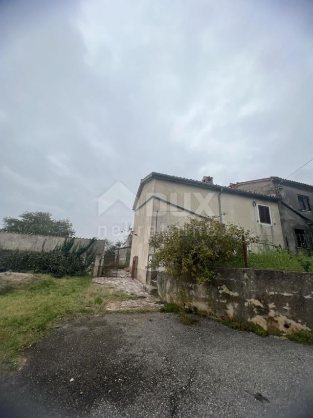 ISTRIEN, LABIN - Haus am Dorfrand mit Blick auf die Natur