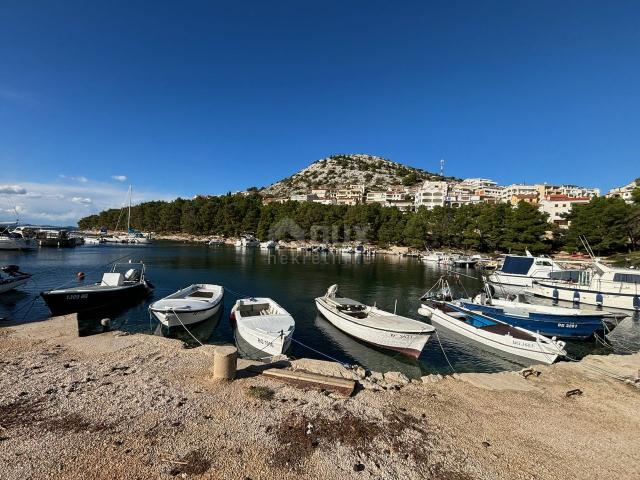 PAKOŠTANE, DRAGE - Apartmenthaus mit Meerblick