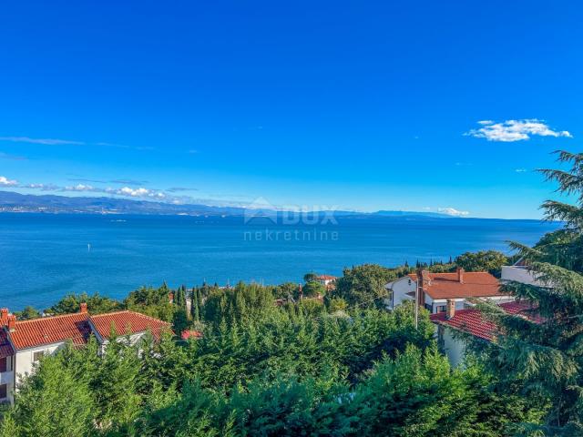 OPATIJA, IČIĆI - vrhunski dom u novijoj zgradi s bazenom blizu plaže, panoramski pogled i garaža