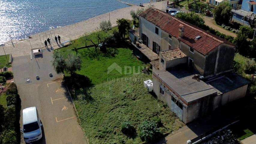 ISTRIEN, NOVIGRAD - Haus am Meer