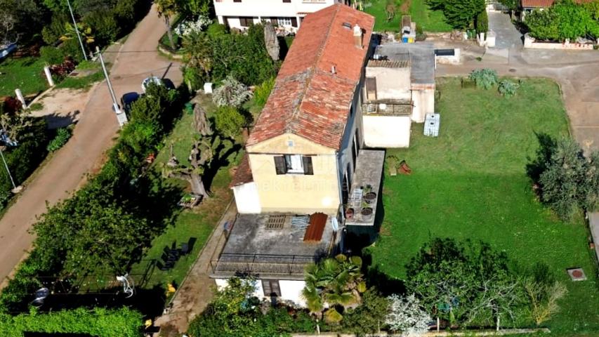 ISTRIA, NOVIGRAD - House by the sea