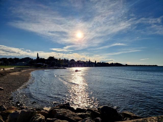 ISTRIA, NOVIGRAD - House by the sea