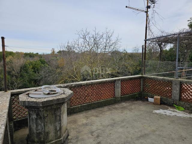 KRK ISLAND, LINARDIĆI (surroundings) - Stone house for renovation