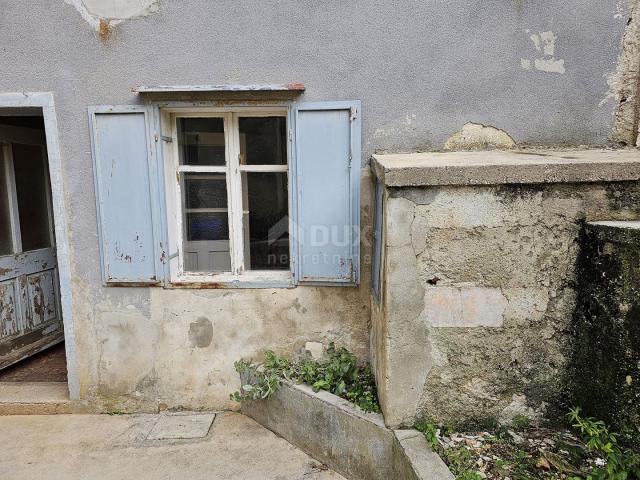 KRK ISLAND, LINARDIĆI (surroundings) - Stone house for renovation