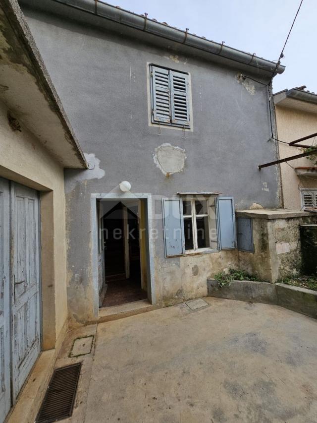 KRK ISLAND, LINARDIĆI (surroundings) - Stone house for renovation