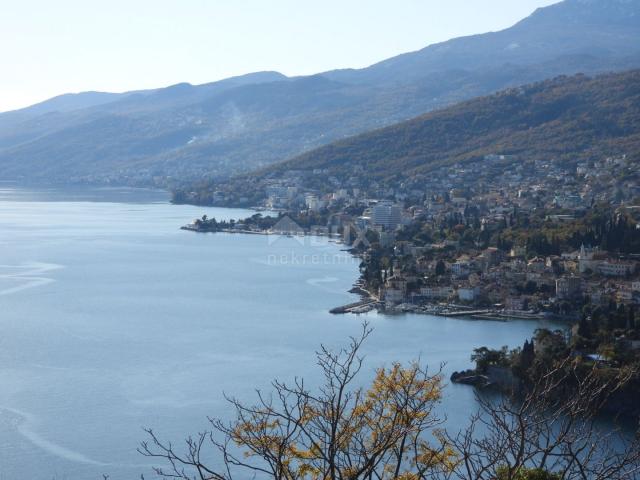 OPATIJA, PAVLOVAC- građevinsko zemljište 1420 m2 s panoramskim pogledom na more za stambenu zgradu-s