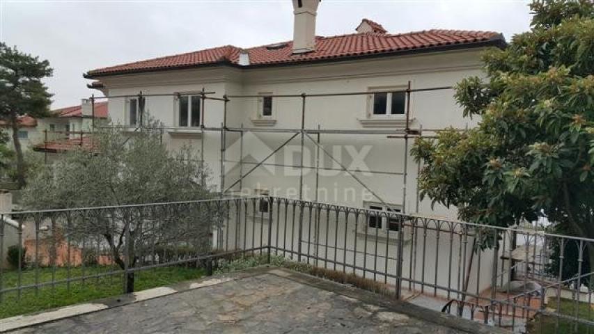 OPATIJA, POBRI - Villa / dreistöckiges Haus - freistehend 505m² + 1240m2 Umgebung