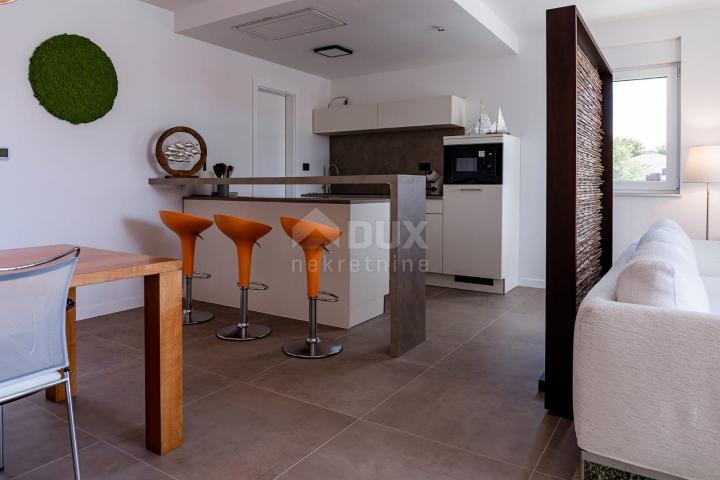 OTOK KRK, GRAD KRK - Penthouse apartman sa pogledom na more