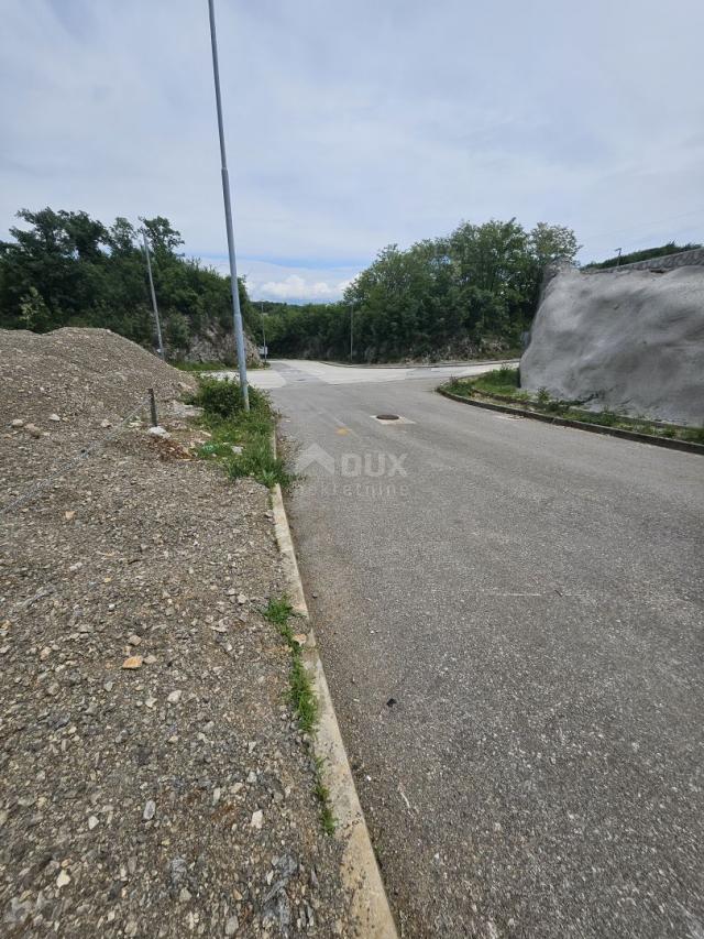 OPATIJA, MATULJI - building plot 2157m2 in the commercial zone for business premises / hall