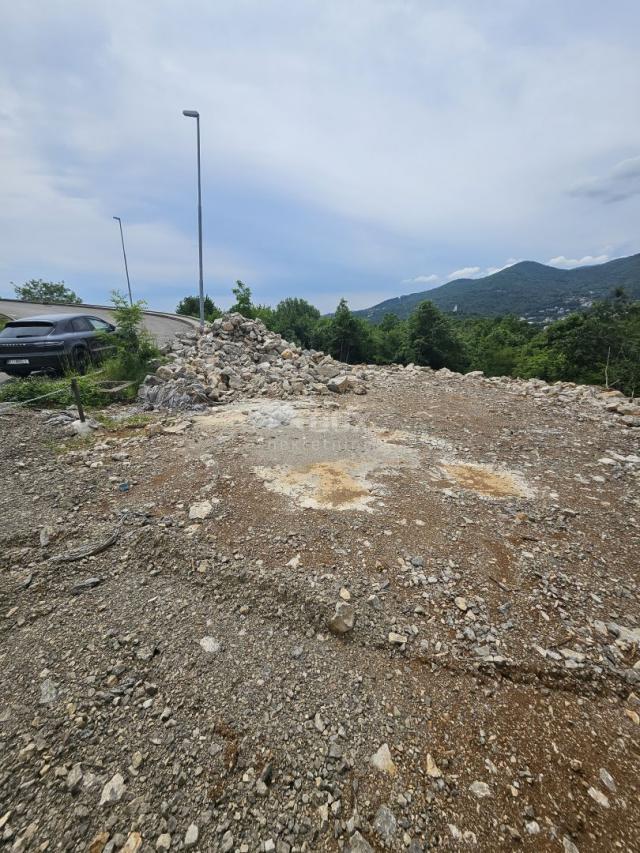 OPATIJA, MATULJI - building plot 2157m2 in the commercial zone for business premises / hall