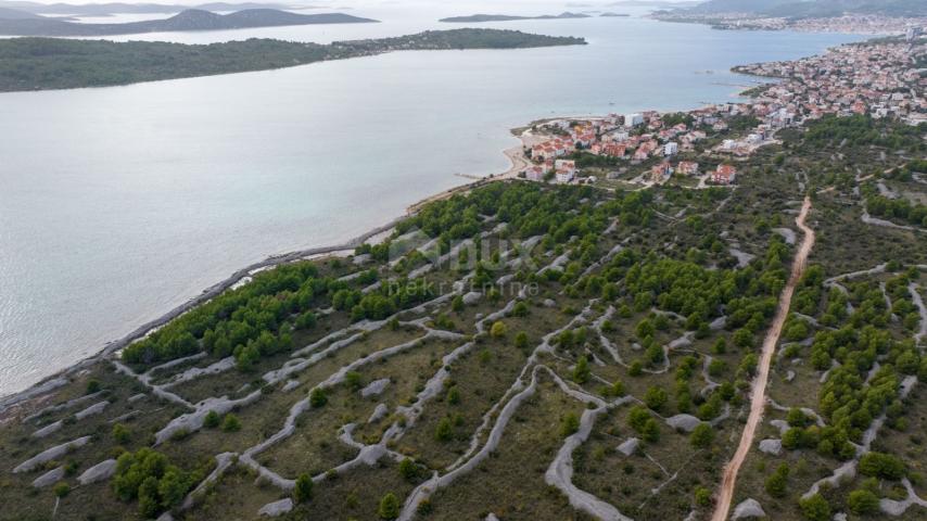 Vodice, Srima - Atraktivna zona 100m od mora za smještajne kapacitete hotele, vile, apartmane i osta