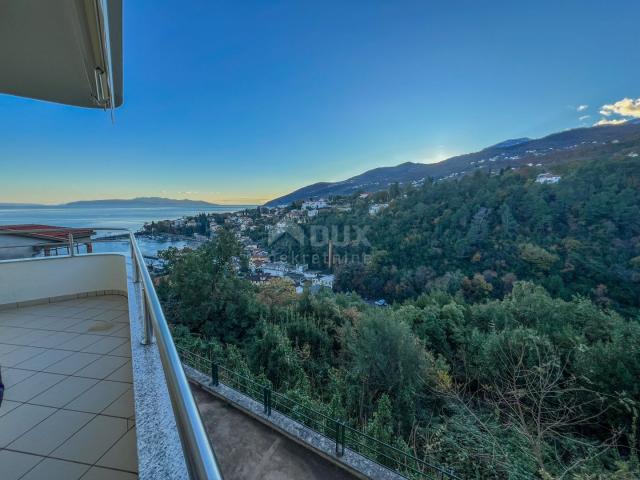 OPATIJA, IČIĆI - larger apartment with terrace, panoramic sea view, 250 meters from the beach