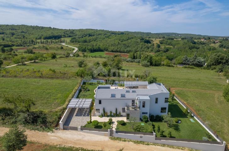 ISTRA, MOTOVUN - Impresivna luksuzna vila