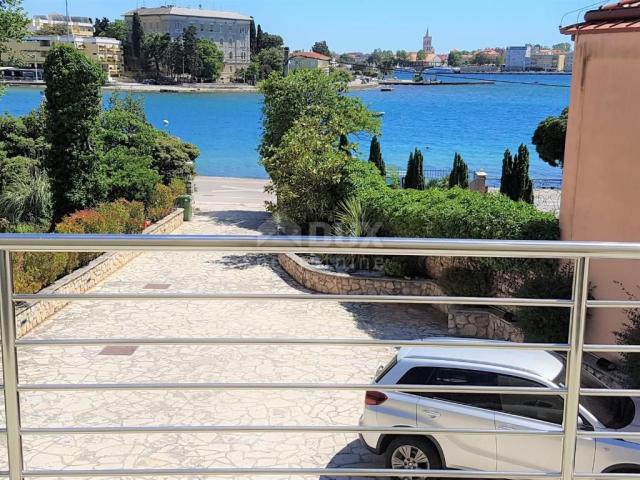 ZADAR, BRODARICA - Apartmanska kuća prvi red do mora