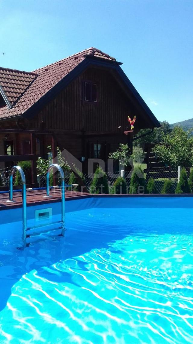 OTOČAC, LIČKO LEŠČE - Idyllisches Haus mit Swimmingpool