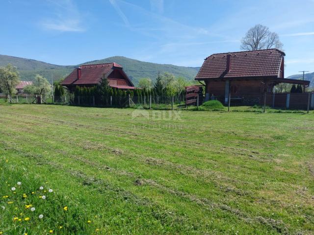 OTOČAC, LIČKO LEŠČE - Idyllisches Haus mit Swimmingpool