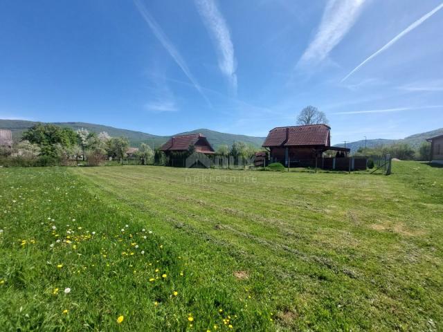 OTOČAC, LIČKO LEŠČE - Idyllisches Haus mit Swimmingpool