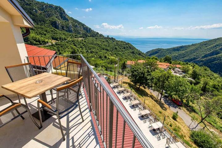 OPATIJA, LOVRANSKA DRAGA - hotel i restaurant 600m2 s panoramskim pogledom u oazi mira + okoliš 1300