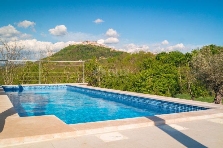 ISTRIEN, MOTOVUN Unwirkliche Villa mit wunderschöner Aussicht!