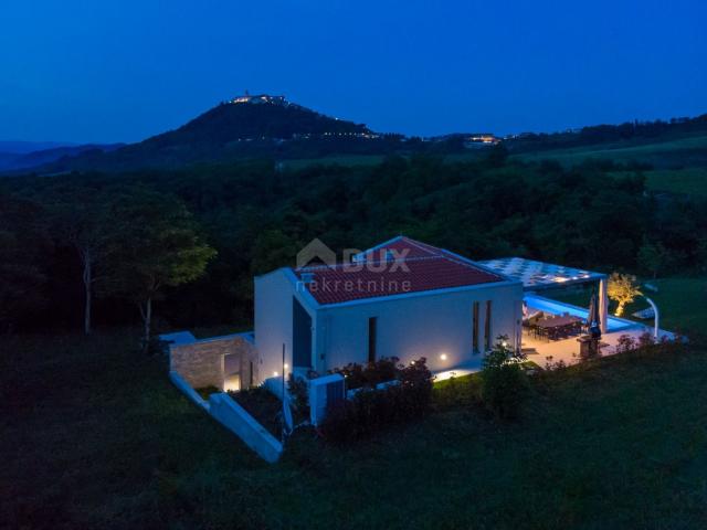 ISTRIEN, MOTOVUN Unwirkliche Villa mit wunderschöner Aussicht!