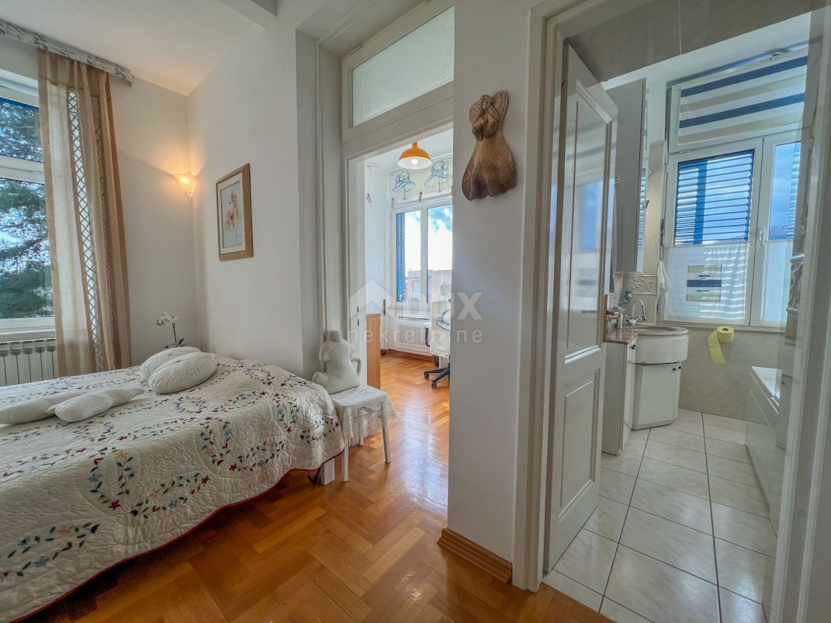 OPATIJA, CENTER - apartment for rent in a historic villa, 50m from the sea