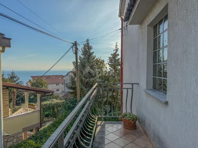 OPATIJA, IČIĆI – wunderschönes Haus mit 4 Wohnungen, Garten, nahe am Meer und Opatija