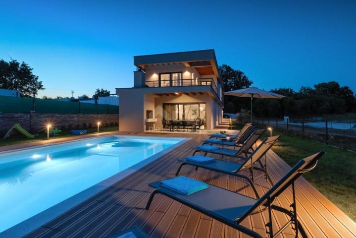 ISTRIA, SVETVINČENAT-newly built villa with heated pool!