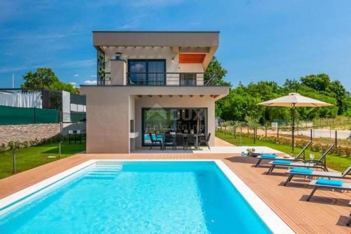 ISTRIA, SVETVINČENAT-newly built villa with heated pool!