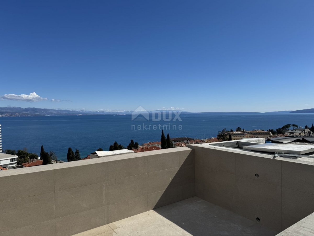 OPATIJA, ZENTRUM – exklusives Penthouse von 214 m2 in einem luxuriösen Neubau, Wellness, Aussicht