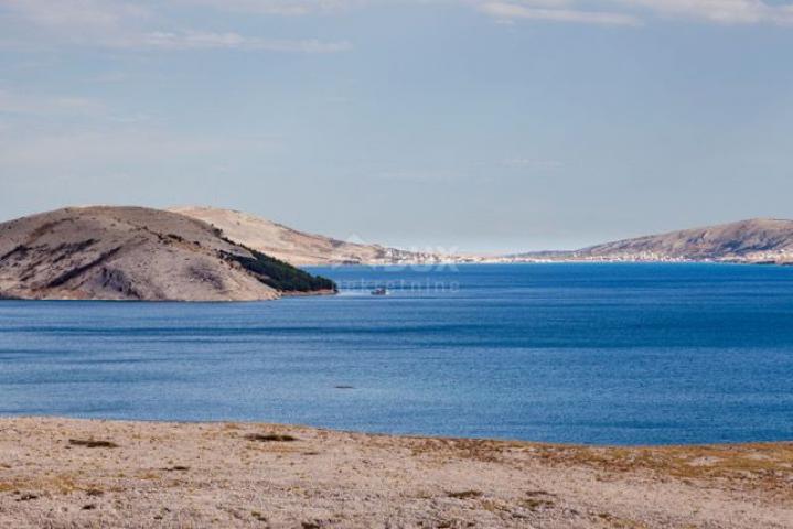 PAG, ZUBOVIĆI - House with 4 apartments near Novalja