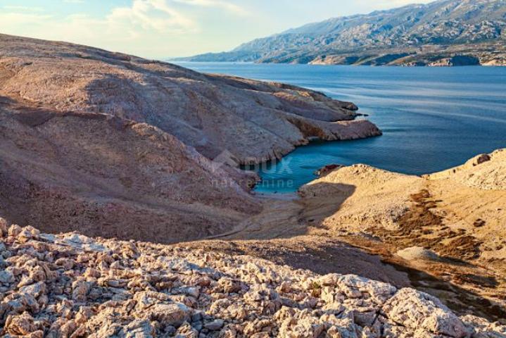 PAG, ZUBOVIĆI - Haus mit 4 Wohnungen in der Nähe von Novalja