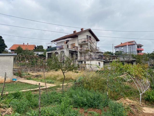 RIJEKA, SRDOČI, GRBCI - detached house with 4 apartments + outbuilding + garden! OPPORTUNITY!