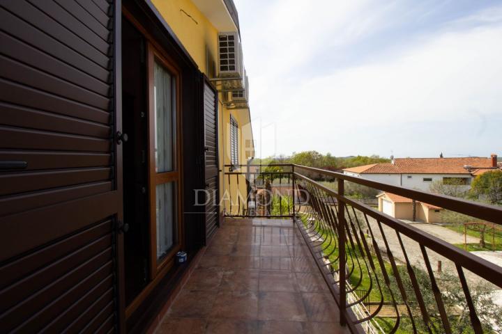 Apartmenthaus mit 4 Apartments in der Nähe von Porec