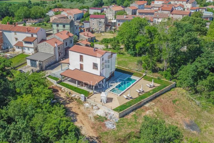 Umag surroundings, renovated house with a sports spirit