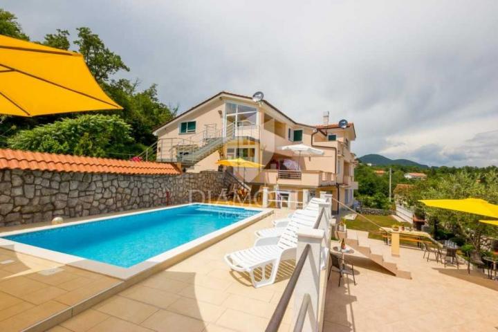 Opatija, surroundings, house with seven apartments, pool and sea view