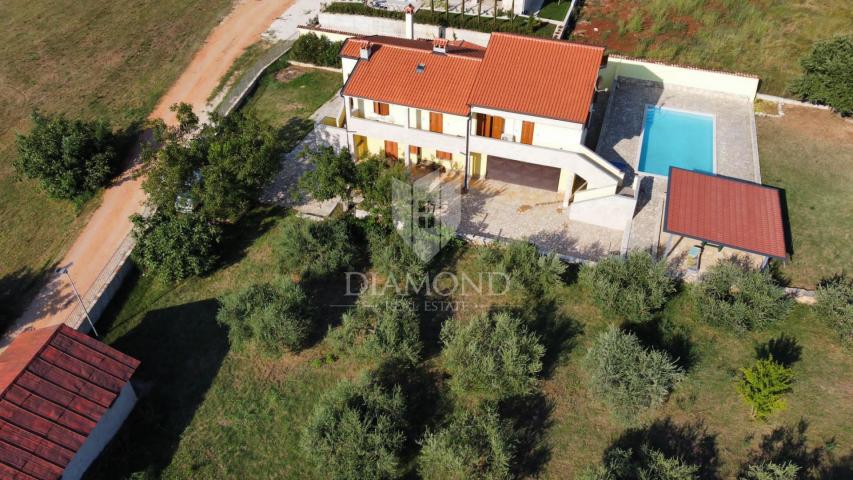 Porepč, surroundings of houses with large garden and sea view