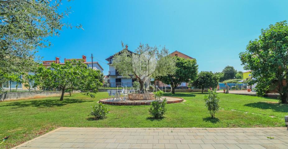 Umag, house with a beautiful garden and pool!