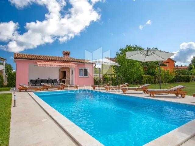 Labin, spacious house near the center of the guard