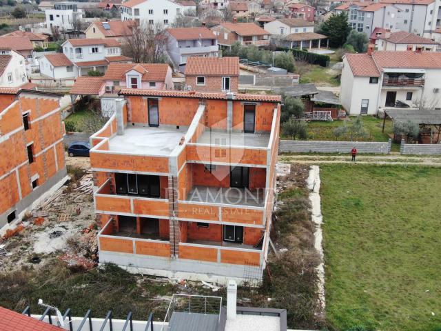 Fažana, surroundings, semi-detached house with sea view